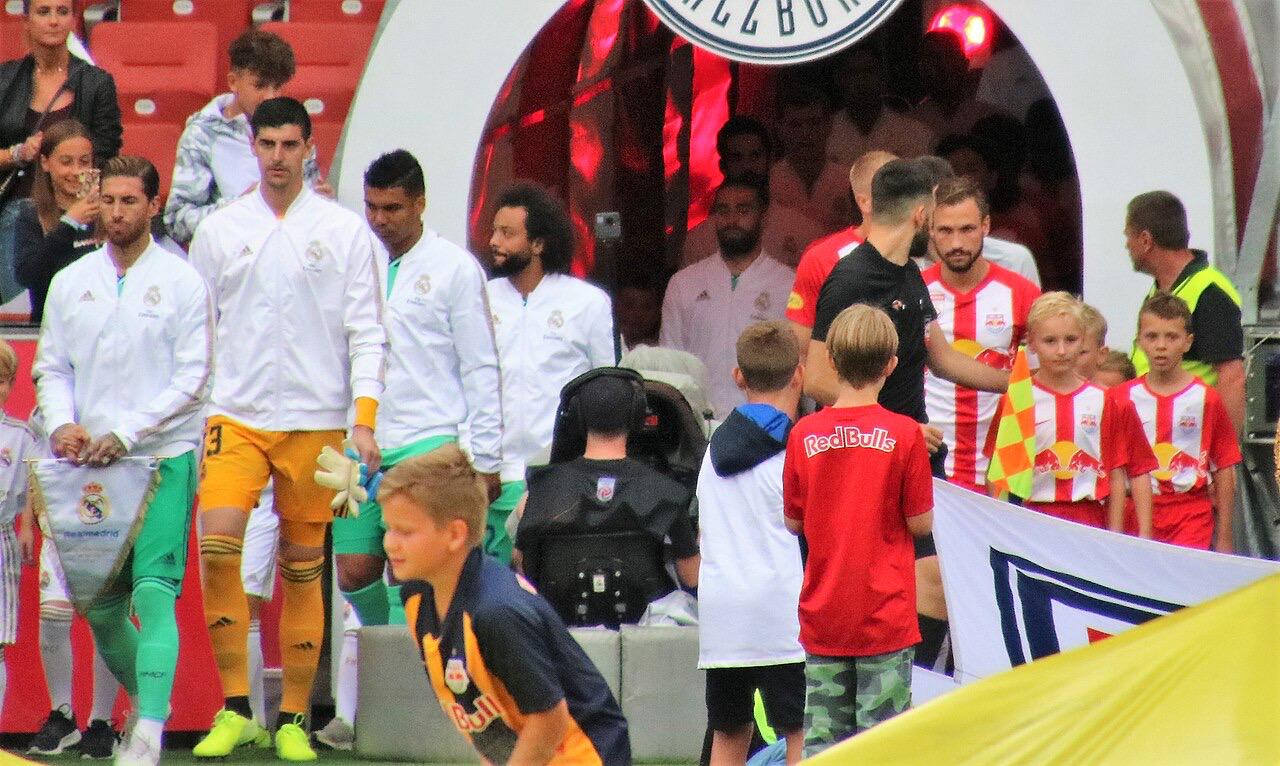 库尔图瓦vs诺伊尔vs奥布拉克：当代三大顶级门将全面对比分析